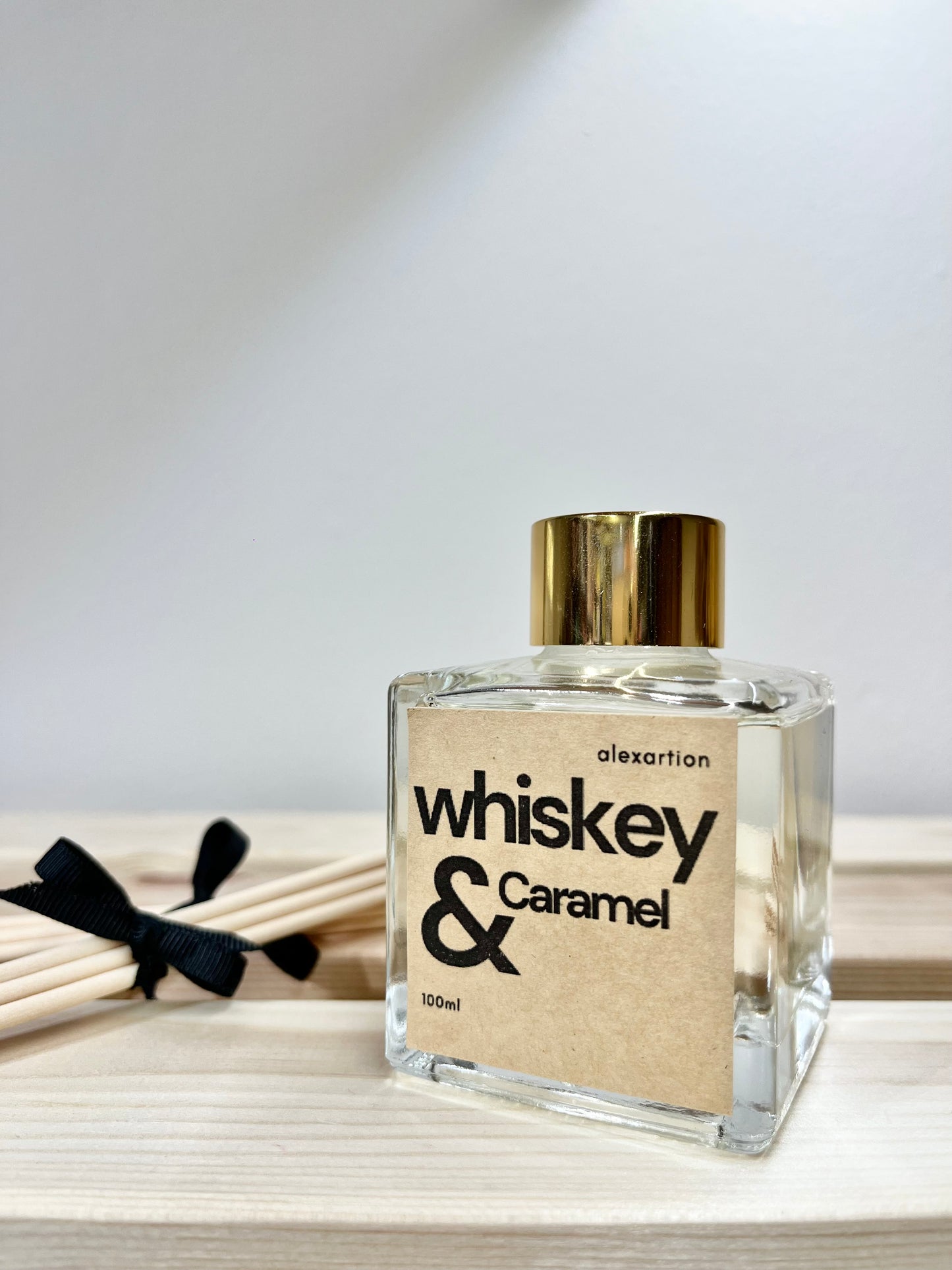 Αρωματικά Χώρου με Στίκς(Reed Diffusers)